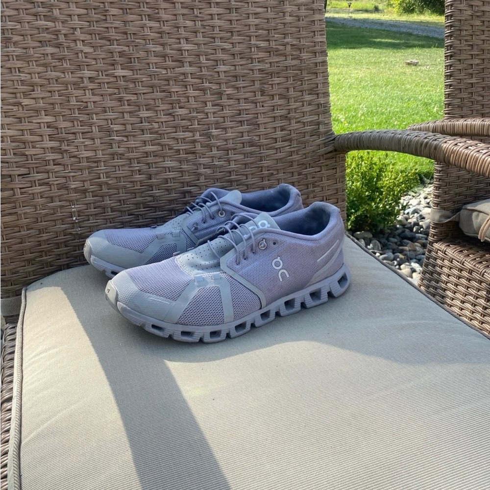 On Running Running Men's Cloud 2 Lightweight Grey Running Shoes